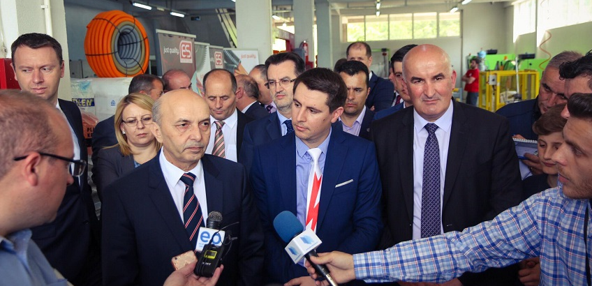 Kryeministri i Kosovës Isa Mustafa viziton Elektrstostubllën